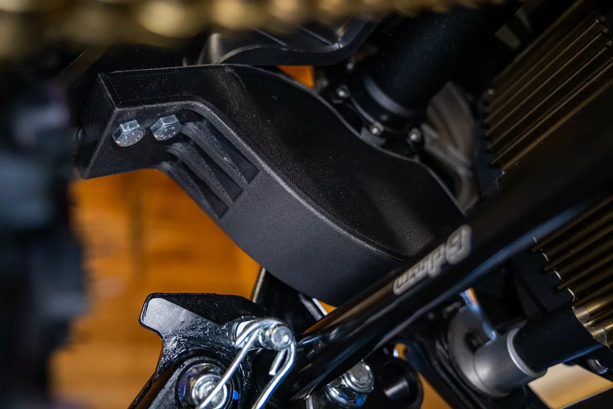 Axe de bras oscillant d’origine – Sur-Ron Light Bee – Image 3